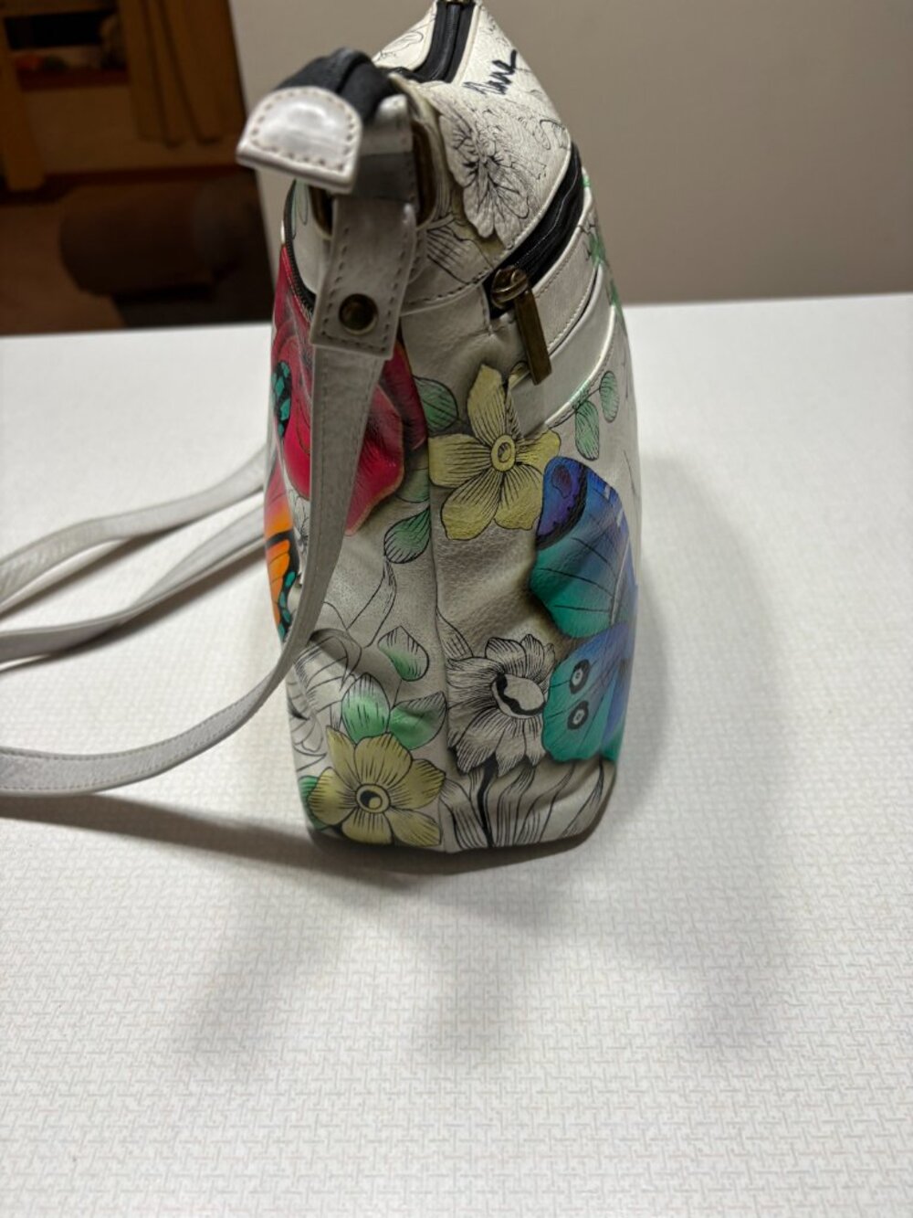 Preowned Anna by Anuschka Shoulder/Crossbody Bag in Good Condition - Picture 4 of 15